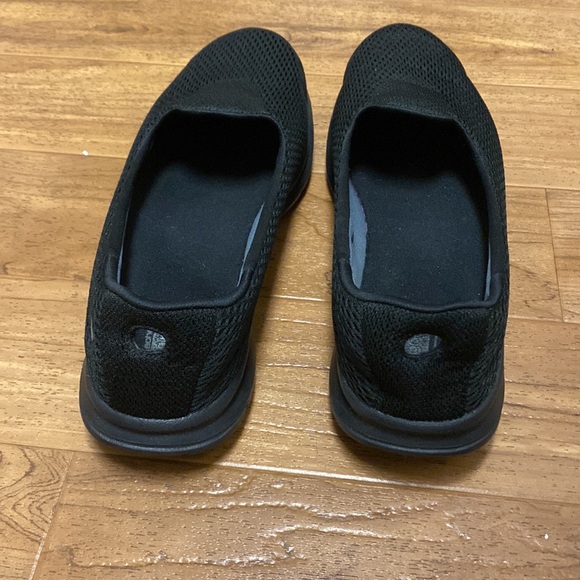 Skechers size 11 black go step goga pillars - Picture 4 of 12